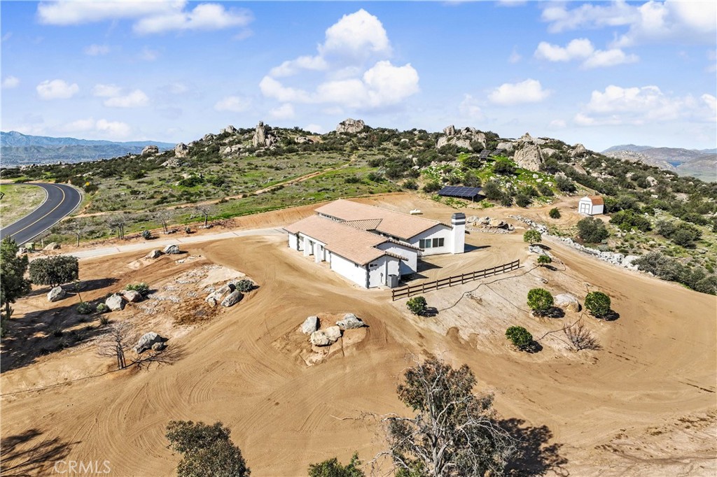 31470 Sierra Verde Road Homeland, CA 92548 - Photo 3 of 38