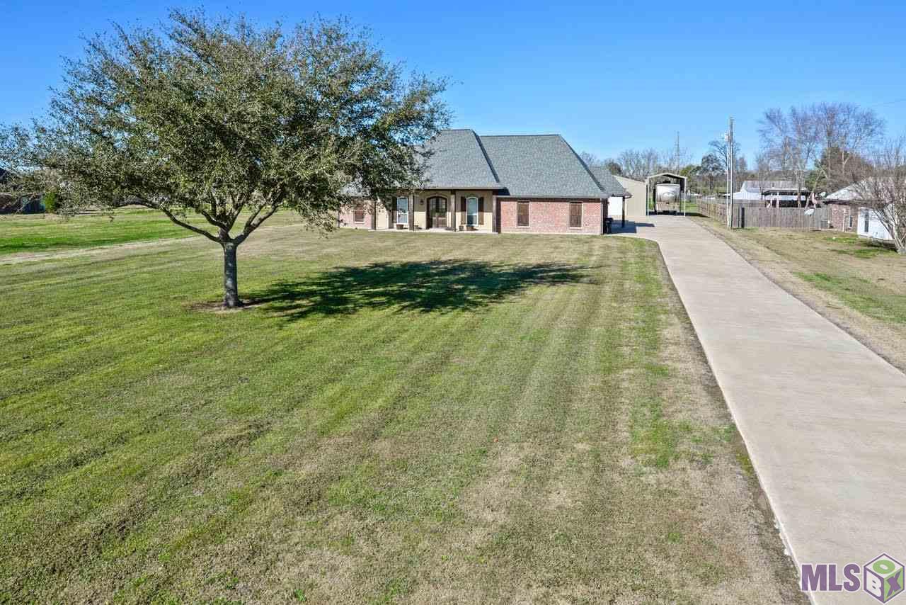 2595 Patterson Road Oscar, LA 70762 - Photo 2 of 18 Gallery Image 2