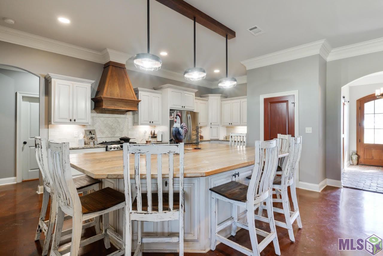 2595 Patterson Road Oscar, LA 70762 - Photo 6 of 18 Gallery Image 6