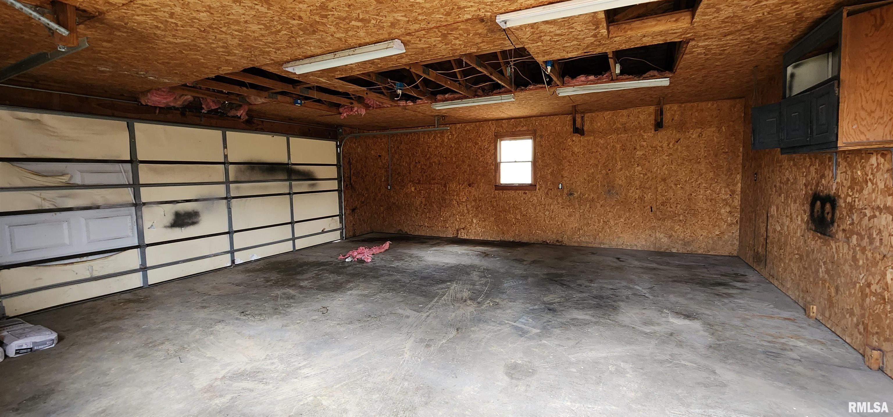 10516 Stotlar Road Marion, IL 62959 - Photo 7 of 32