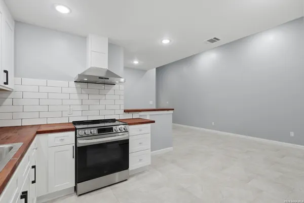 $1,550 | 1197 Chisolm Trail, Spring Branch, TX 78070