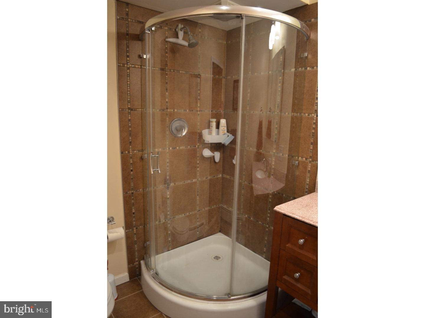 9 James Road Hatboro, PA 19040 - Photo 11 of 25 Bathroom