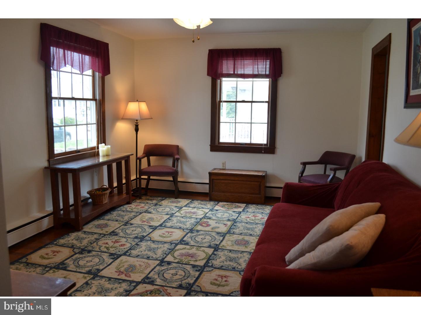 9 James Road Hatboro, PA 19040 - Photo 3 of 25 Living Room