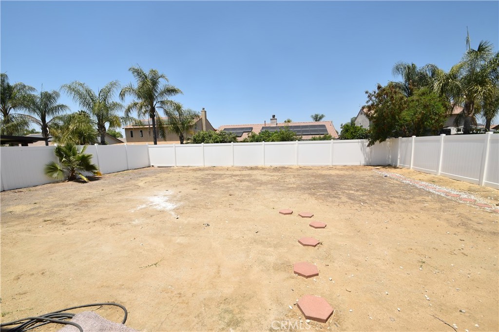 674 Myrtle Avenue Perris, CA 92571 - Photo 22 of 25