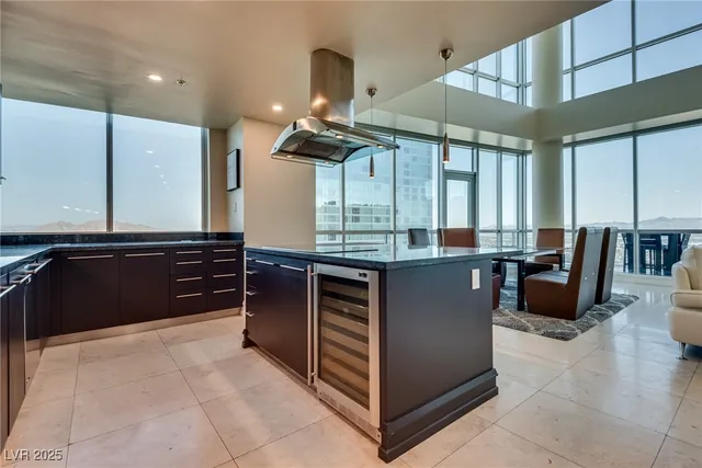 $15,950 | 2700 South Las Vegas Boulevard, Unit 4305, Las Vegas, NV 89109