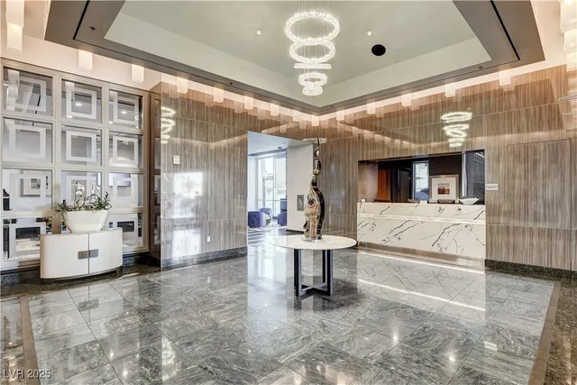 $15,950 | 2700 South Las Vegas Boulevard, Unit 4305, Las Vegas, NV 89109