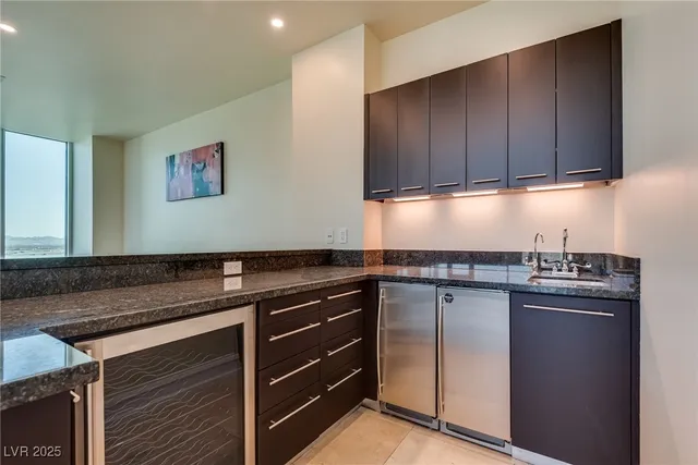 $15,950 | 2700 South Las Vegas Boulevard, Unit 4305, Las Vegas, NV 89109