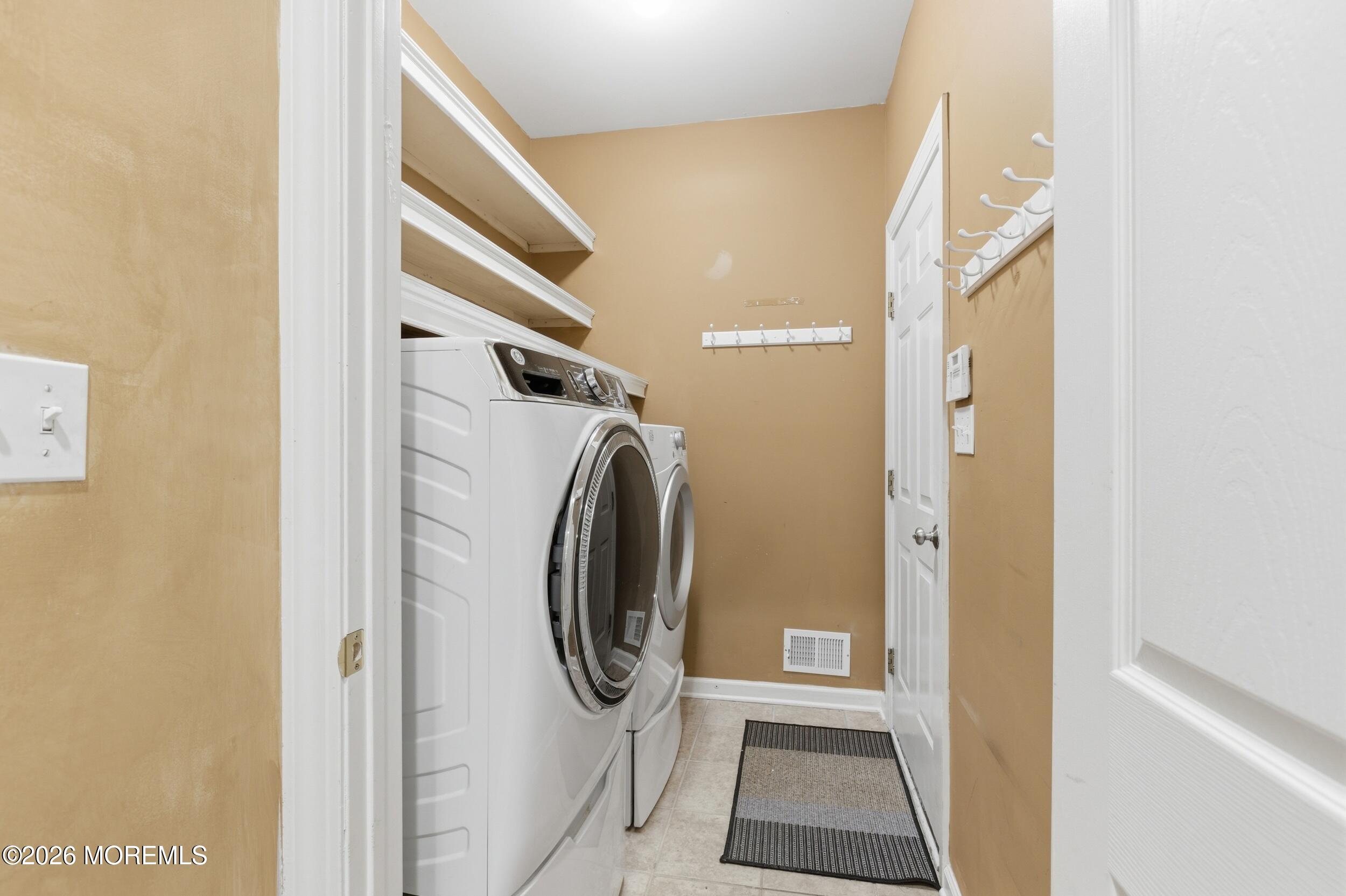 2 Mehar Court Jackson, NJ 08527 - Photo 19 of 47 a utility room with dryer and washer