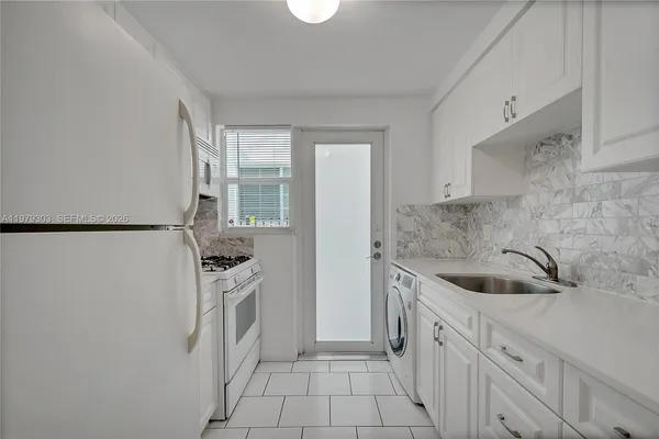 $2,100 | 1035 Meridian Avenue, Unit 6, Miami Beach, FL 33139