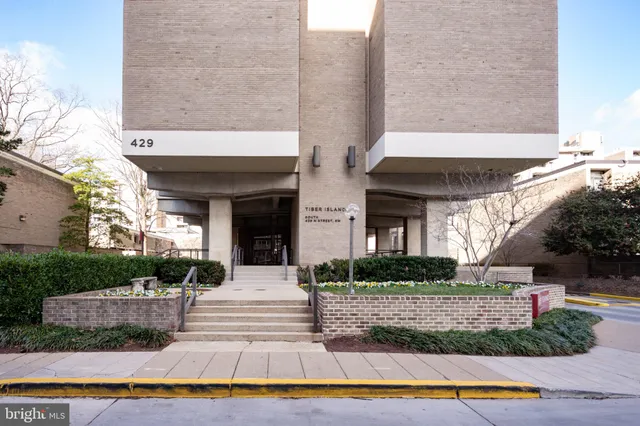 $525,000 | 429 N Street Southwest, Unit S 705, Washington, DC 20024