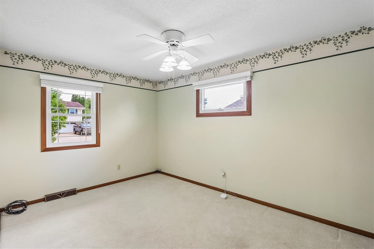 128 Country Club Road Williamsburg, IA 52361 - Photo 19 of 36 Gallery Image 19