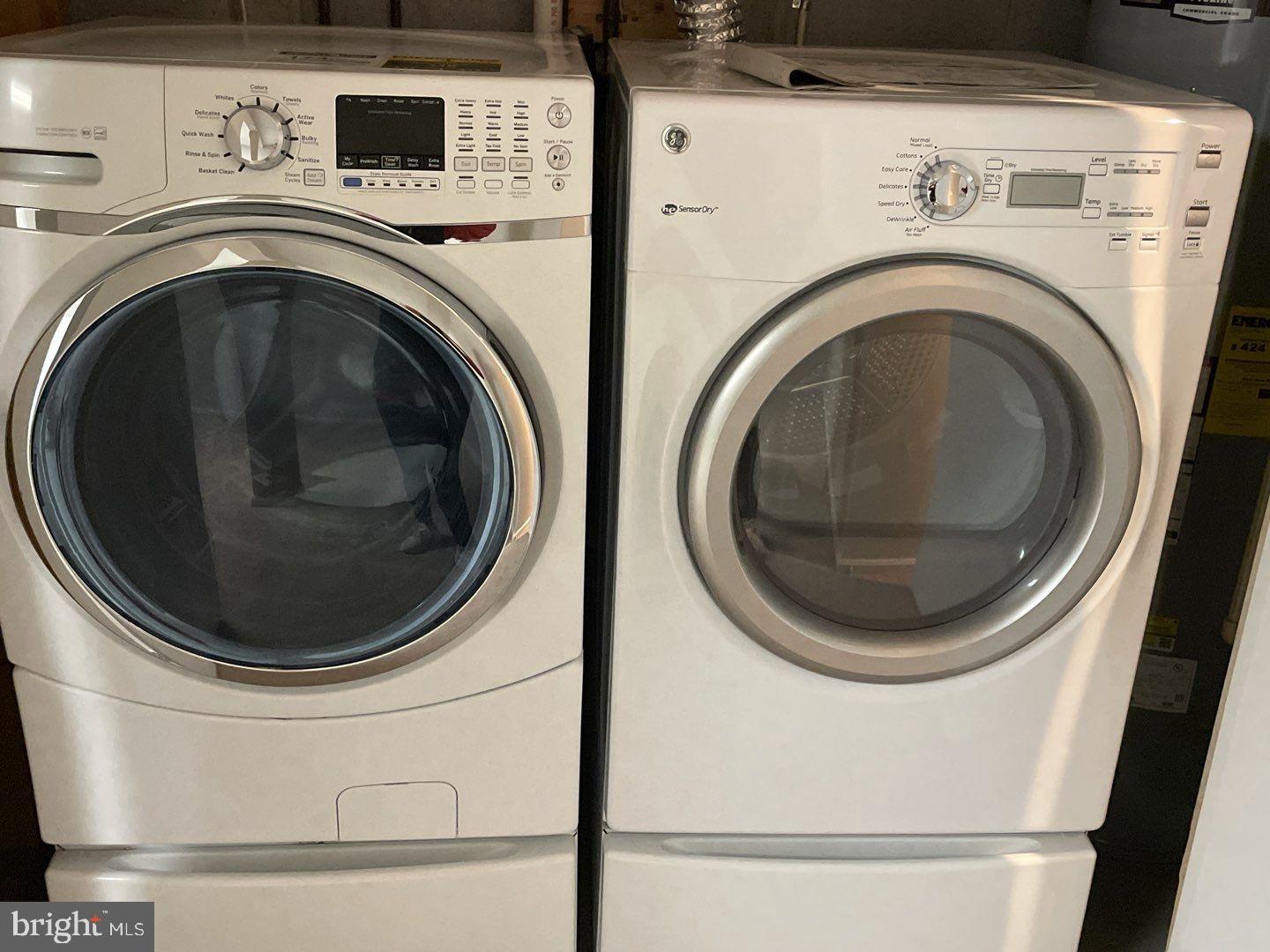 10366 College Square Columbia, MD 21044 - Photo 6 of 20 a close up view of a washer and dryer
