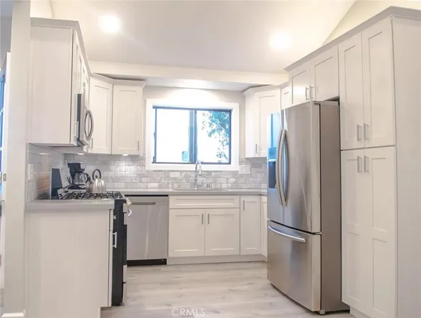 $7,900 | 1116 Pacific Coast Highway, Huntington Beach, CA 92648