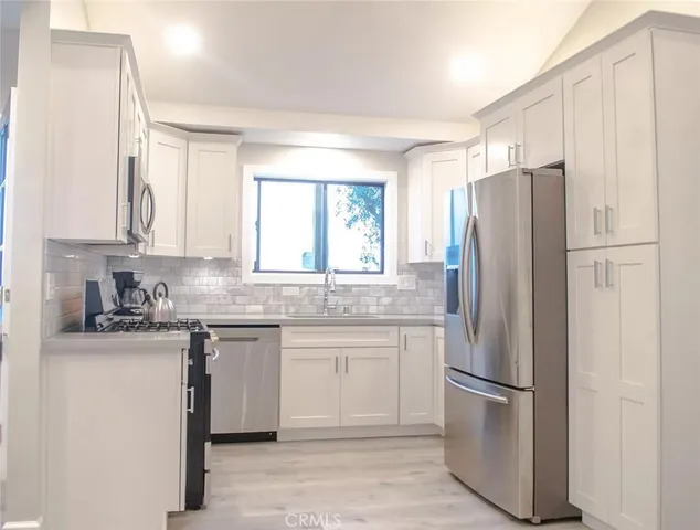 $7,900 | 1116 Pacific Coast Highway, Huntington Beach, CA 92648