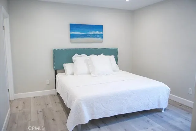 $7,900 | 1116 Pacific Coast Highway, Huntington Beach, CA 92648