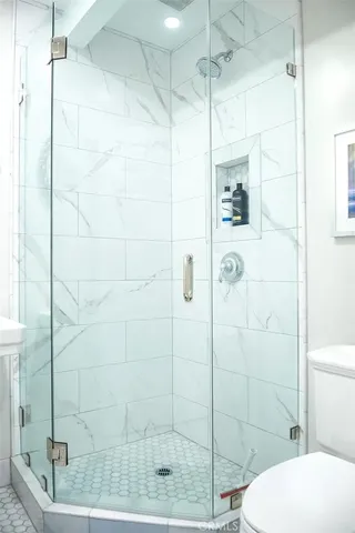 $7,900 | 1116 Pacific Coast Highway, Huntington Beach, CA 92648