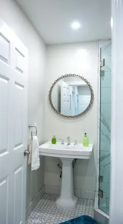 $7,900 | 1116 Pacific Coast Highway, Huntington Beach, CA 92648