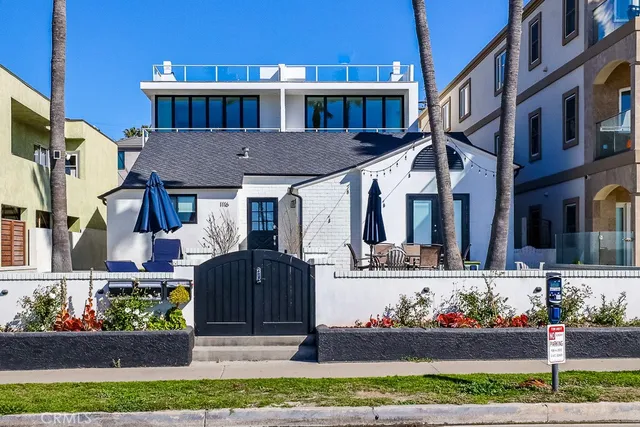 $7,900 | 1116 Pacific Coast Highway, Huntington Beach, CA 92648