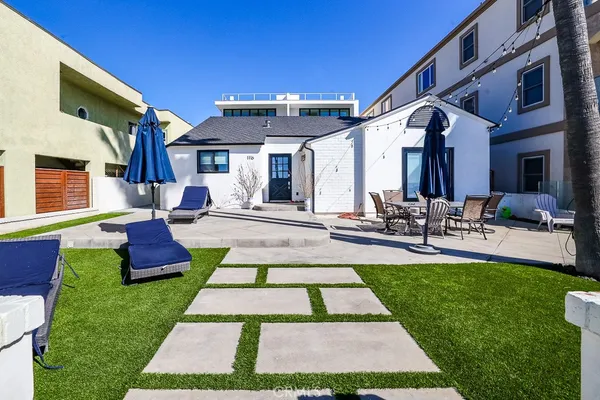 $7,900 | 1116 Pacific Coast Highway, Huntington Beach, CA 92648