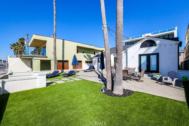 $7,900 | 1116 Pacific Coast Highway, Huntington Beach, CA 92648