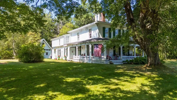 $850,000 | 292-300 Main Road, Islesboro, ME 04848