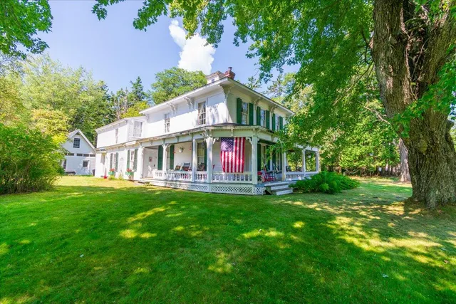 $850,000 | 292-300 Main Road, Islesboro, ME 04848