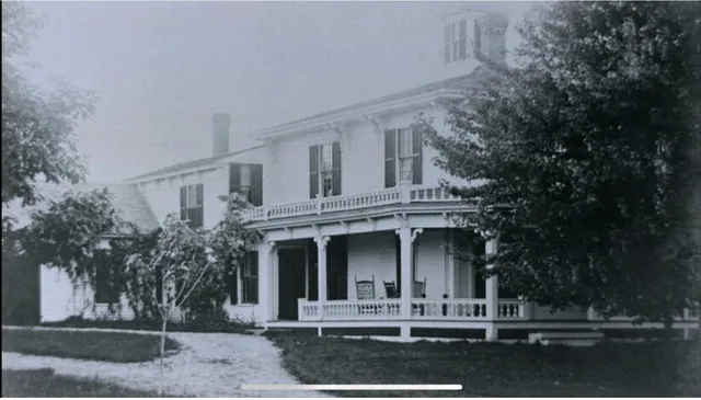 $850,000 | 292-300 Main Road, Islesboro, ME 04848