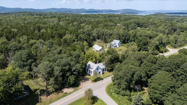 $850,000 | 292-300 Main Road, Islesboro, ME 04848