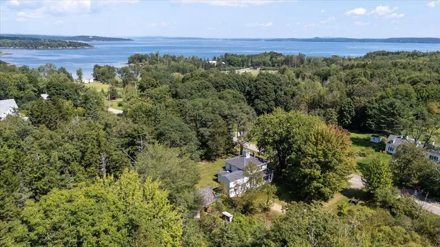 $850,000 | 292-300 Main Road, Islesboro, ME 04848