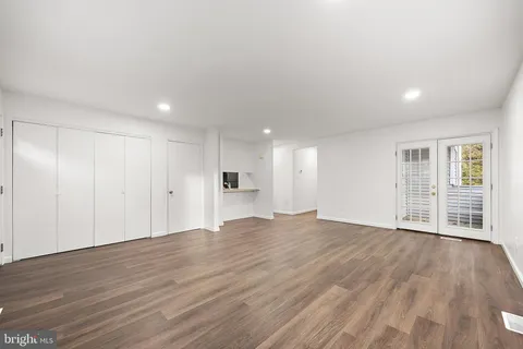 $2,000 | 129 Emery Court, Unit B, Newark, DE 19711