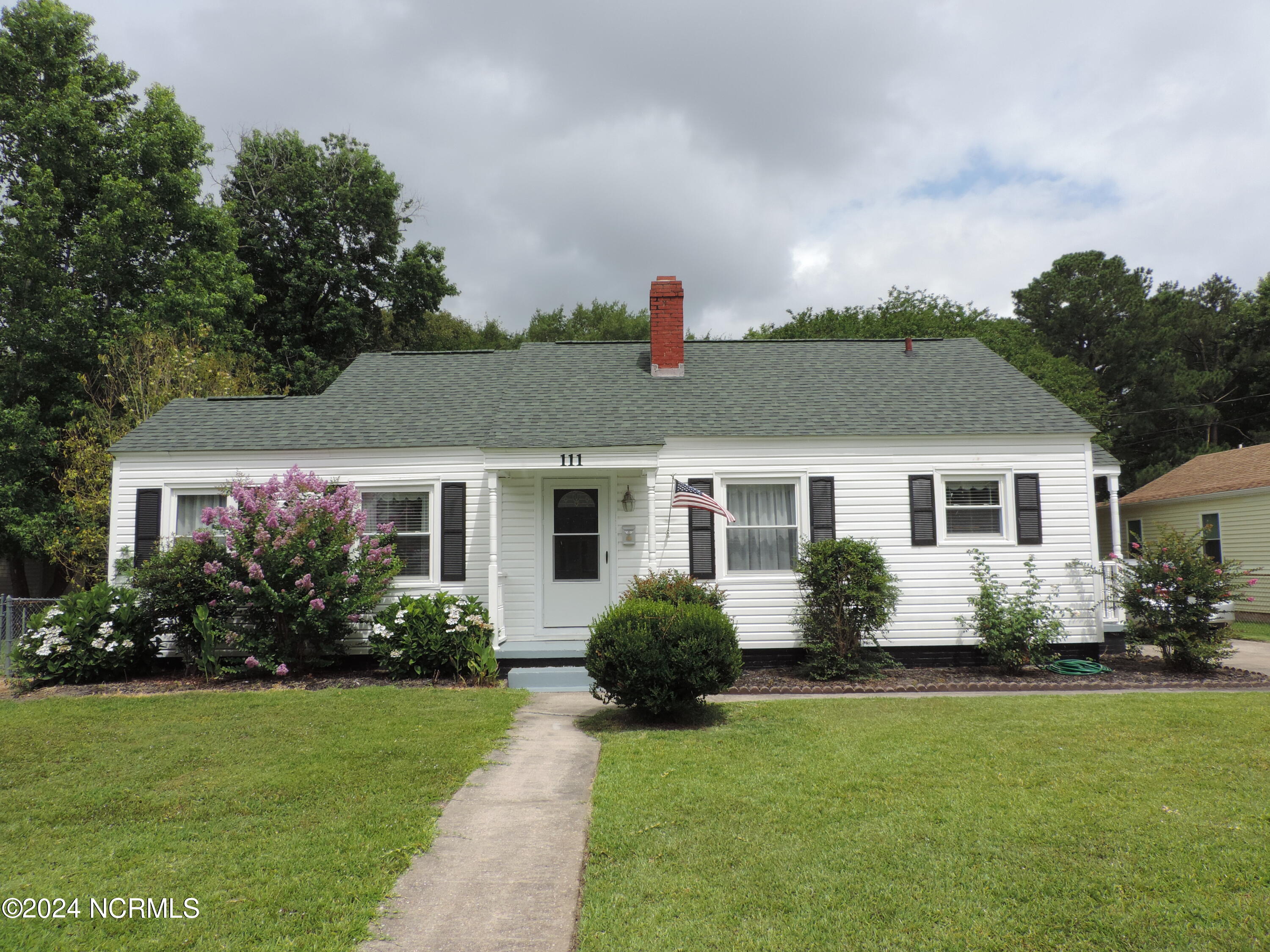 111 Stratford Road Jacksonville, NC 28540 - Photo 1 of 44 Front Exterior