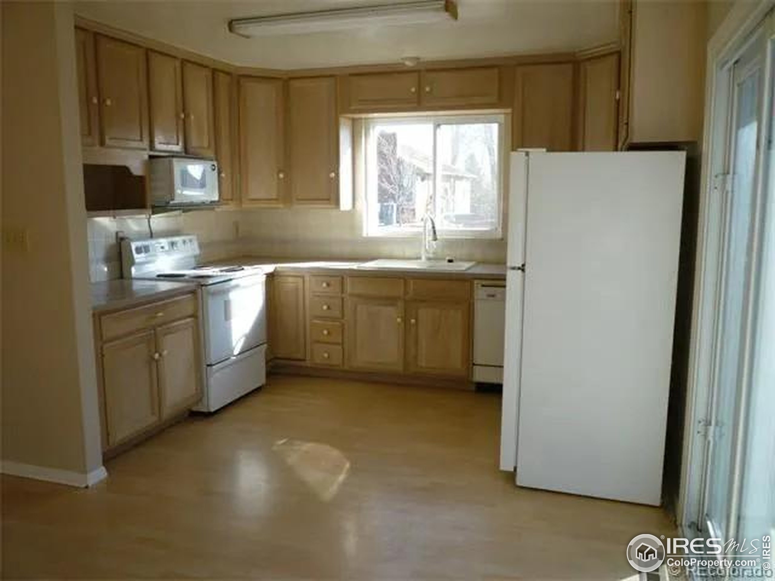 3806-3808 Findlay Lane Longmont, CO 80503 - Photo 3 of 15