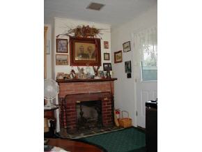 1690 West Hill Road Hardwick, VT 05843 - Photo 2 of 7