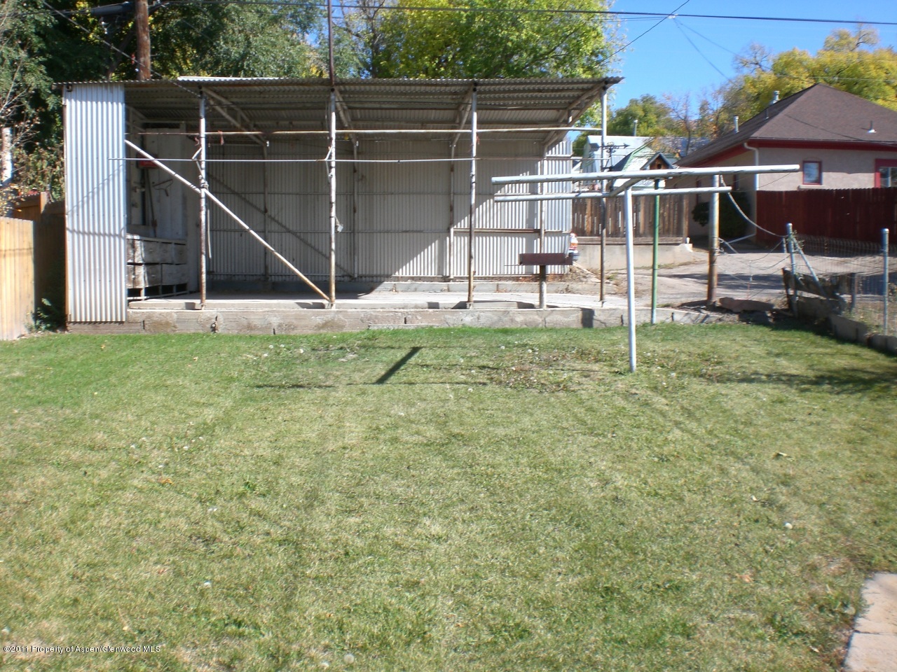 618 East Avenue Rifle, CO 81650 - Photo 25 of 30 a view of a backyard