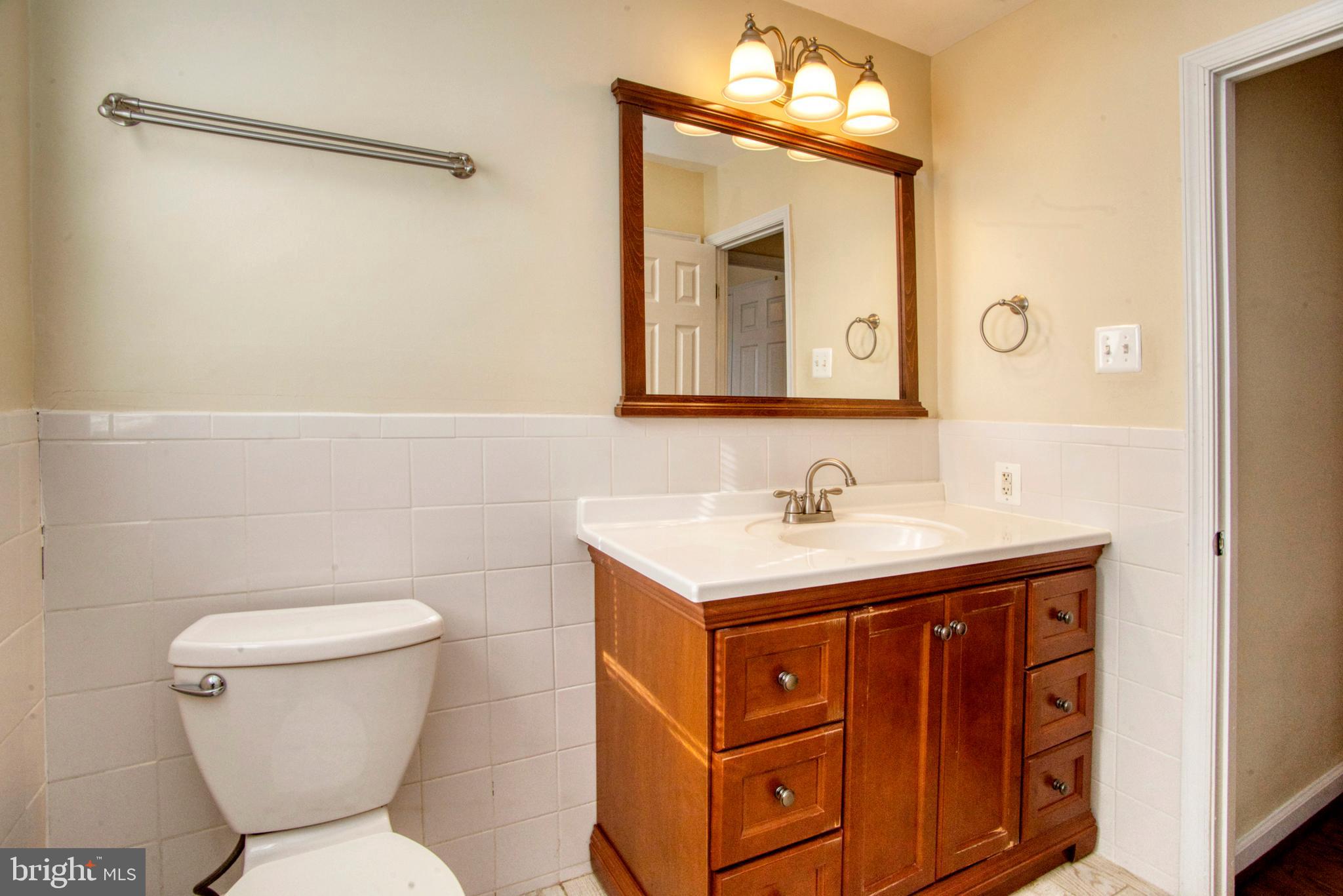 4285 Hawthorne Road Indian Head, MD 20640 - Photo 17 of 25 Bathroom