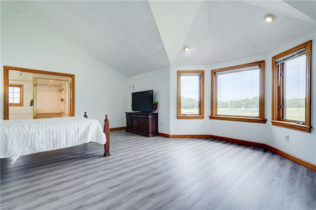 289 Island Cottage Road Greece, NY 14612 - Photo 22 of 36