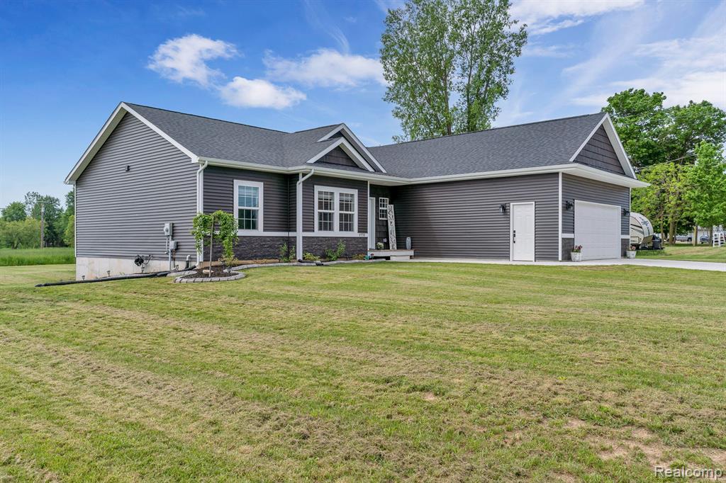 1770 Daley Road Lapeer, MI 48446 - Photo 3 of 46
