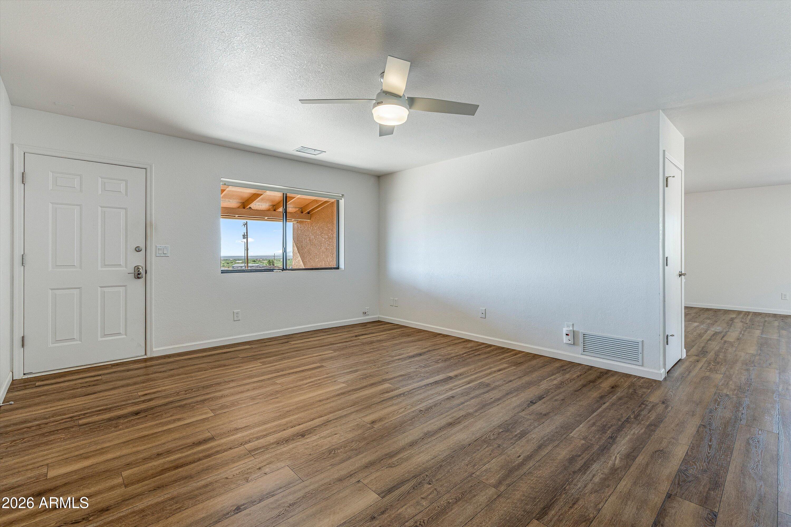2251 North Spanish Trail Huachuca City, AZ 85616 - Photo 10 of 44 10-Living Room