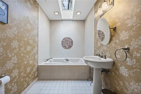 $389,000 | 216 Naramore Drive, Batavia City, NY 14020