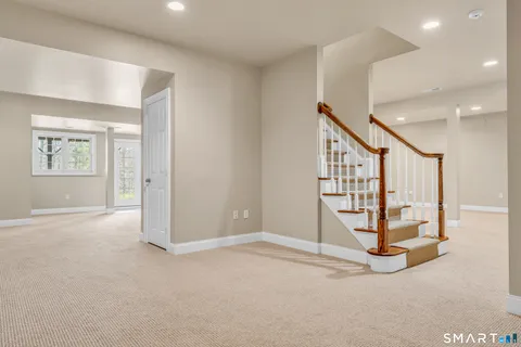 $1,150,000 | 2 Somerset Lane, Newtown, CT 06482