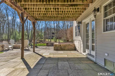 $1,150,000 | 2 Somerset Lane, Newtown, CT 06482