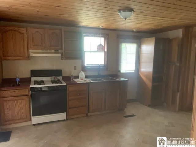 $89,900 | 13 Charles Street, Jamestown, NY 14701