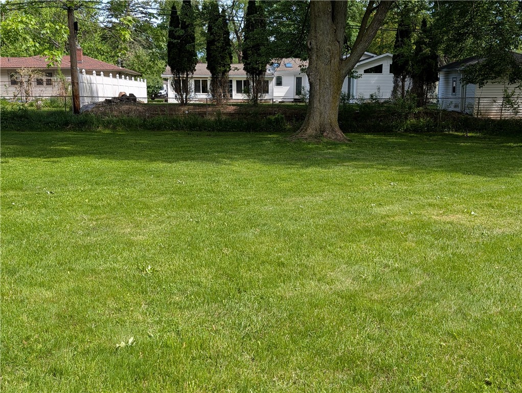 28 Ranch Village Lane Gates, NY 14624 - Photo 13 of 15