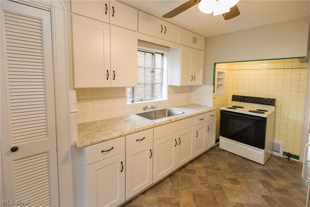 3734 Warren Road Cleveland, OH 44111 - Photo 11 of 33 Gallery Image 11