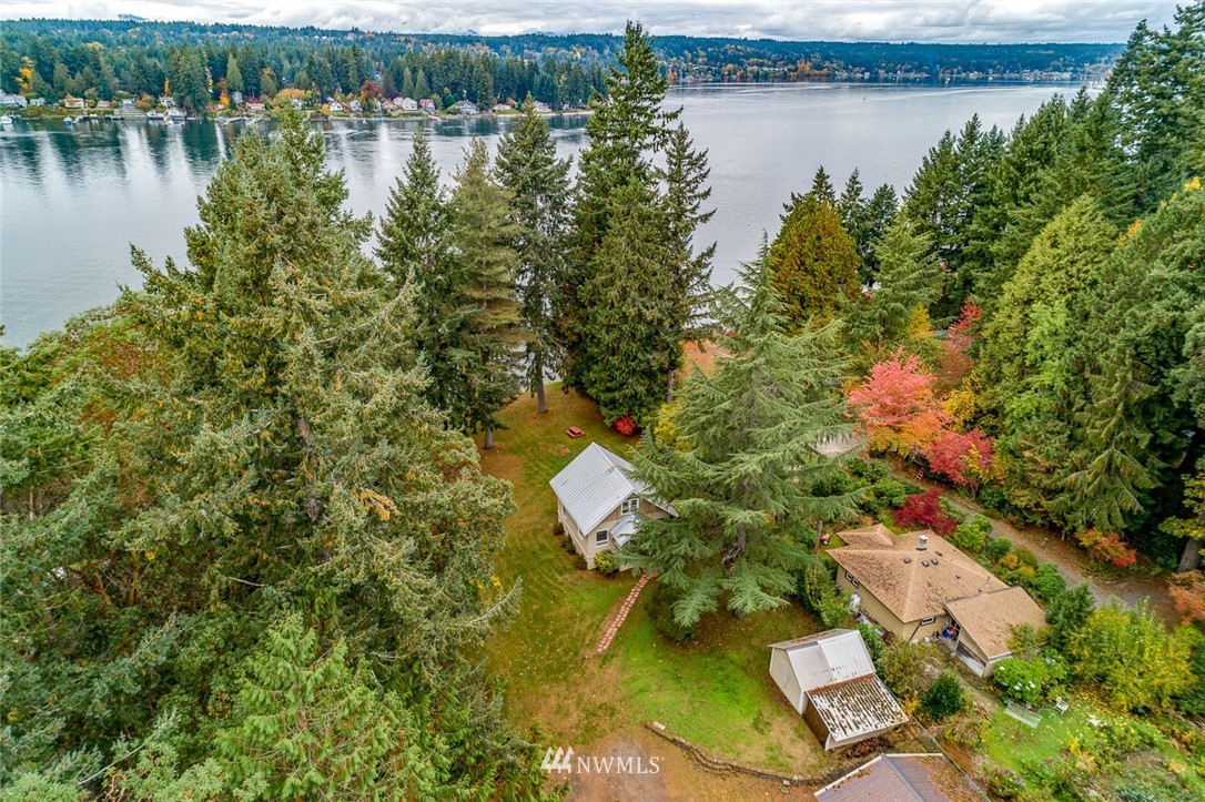 16011 Norum Road Northeast Poulsbo, WA 98370 - Photo 4 of 26 Gallery Image 4