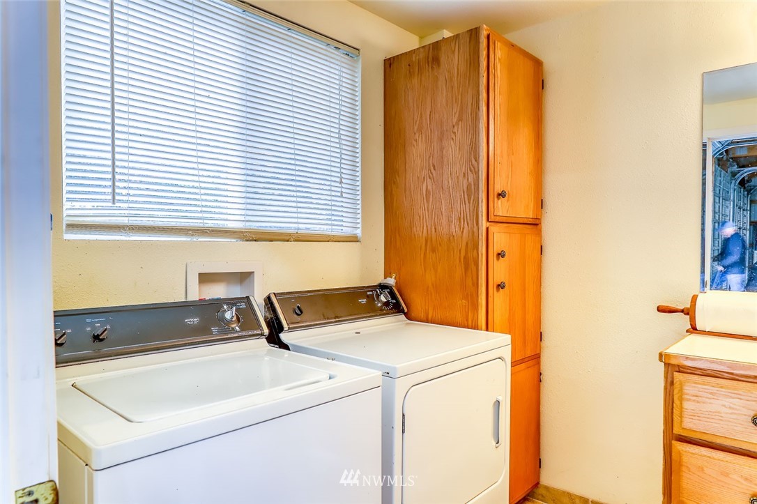 16011 Norum Road Northeast Poulsbo, WA 98370 - Photo 7 of 26 Gallery Image 7