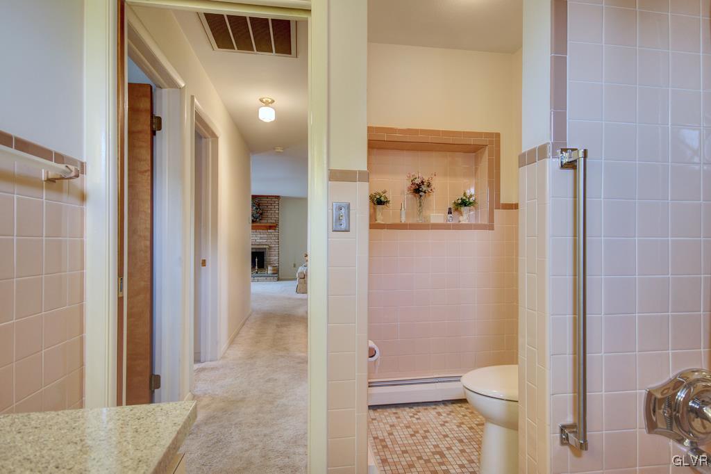 3214 South Ruch Street Whitehall, PA 18052 - Photo 16 of 34 Gallery Image 16