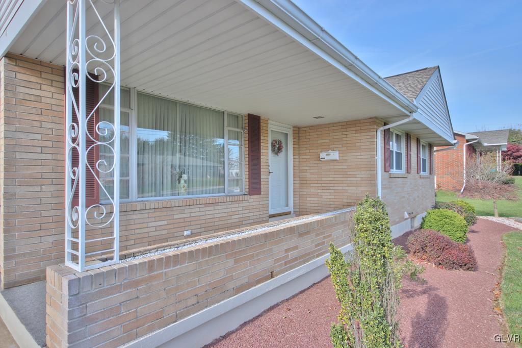 3214 South Ruch Street Whitehall, PA 18052 - Photo 3 of 34 Gallery Image 3