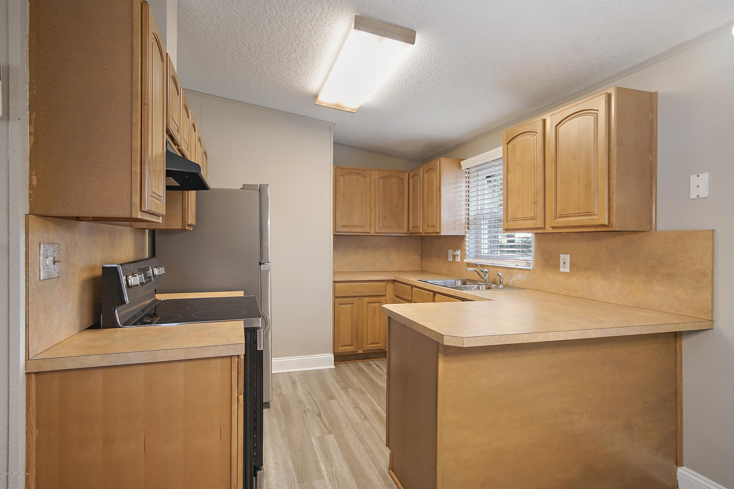 5140 Foxboro Road Jacksonville, FL 32208 - Photo 5 of 16 DSC00341