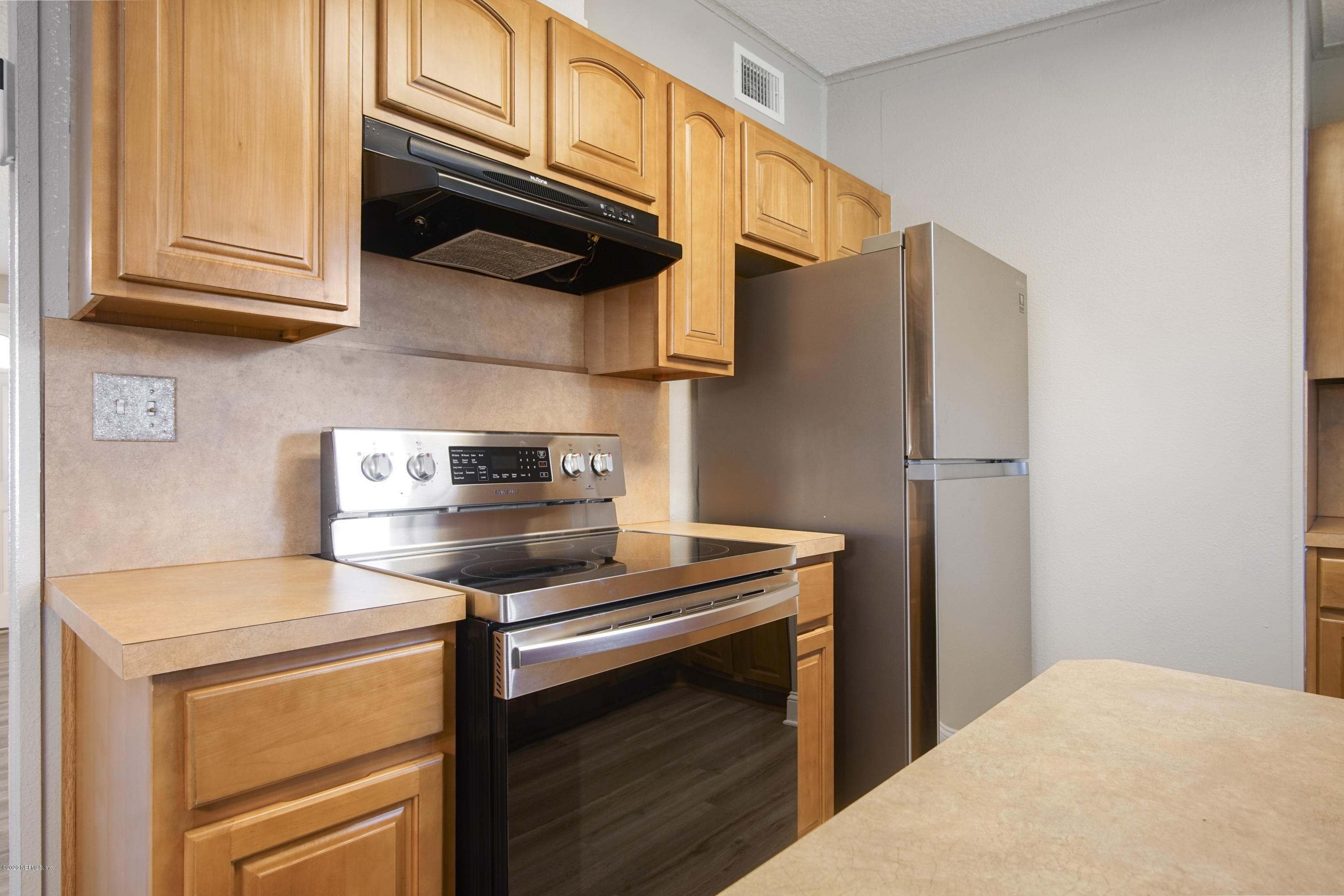5140 Foxboro Road Jacksonville, FL 32208 - Photo 7 of 16 DSC00360